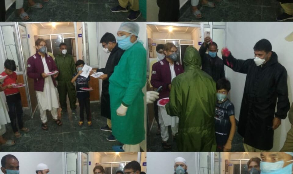 4 COVID-19 patients of Khanpora discharged after testing negative, hail BMO Dr Parvez Masoosdi for arrangements at Boniyar quarantine centre