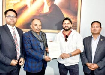 CEO presents Suresh Raina as Youth voter awareness Ambassador of J&K