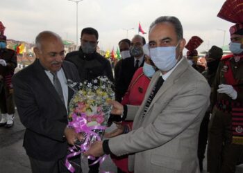 CJ Pankaj Mithal visits distt court complex Srinagar, holds interaction with Judges & lawyers