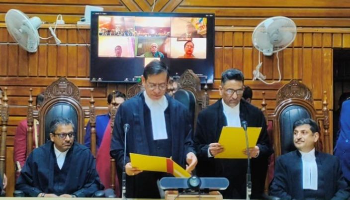 J&K CJ administers oath of office to Justice Mohd. Yousuf Wani