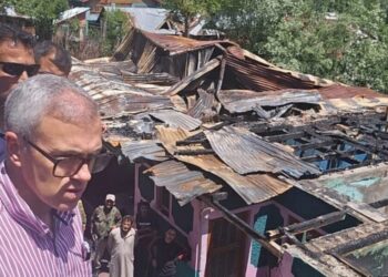 CM Omar visits Tangdhar to assess situation, Promises Govt help & construction of additional bunkers