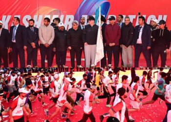 CM Omar Abdullah flags off third Kashmir Marathon featuring ₹3.17 crore prize purse, ₹25 lakh for winner