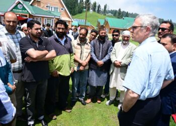 Elected Govt, J&K LG, MHA Need To Work In Tandem For Tourist Safety”, Says CM Omar At Gulmarg