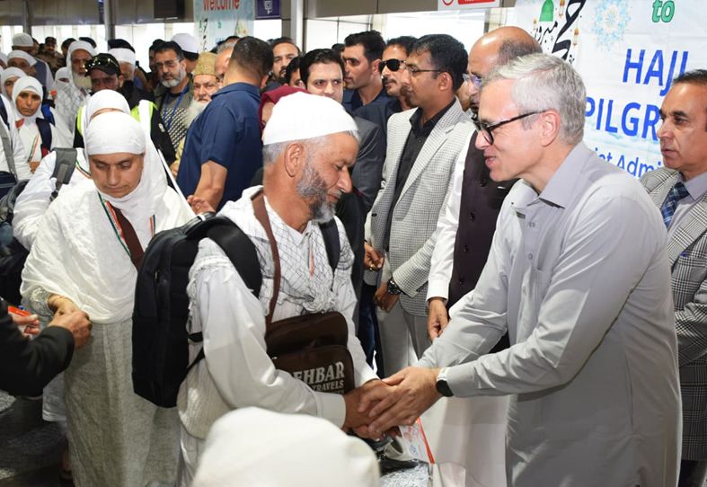 CM Omar sees off first Haj pilgrims batch from Srinagar