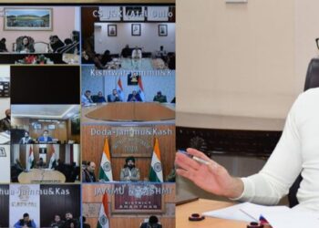 CM Omar Chairs High-Level Meeting, Directs All Depts To Gear Up For Winter Adversity
