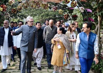 CM Omar Launches Kashmir’s Autumn Wonderland