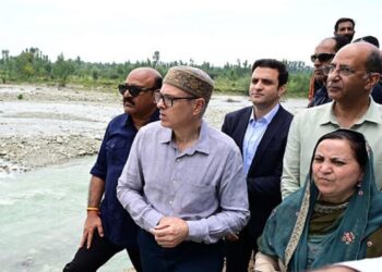 CM Omar Visits Kulgam, Reviews Flood Aftermath, Directs Swift Restoration of Essential Services