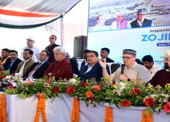 LG Sinha hails PM-led infra push