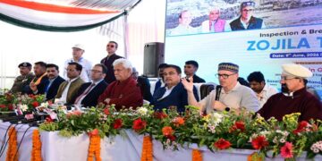 LG Sinha hails PM-led infra push