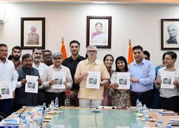 Govt will chalk out a realistic, workable plan for revival of tourism & trade: CM Tells KCCI Delegation