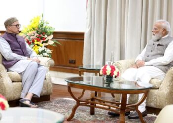CM Omar calls on PM Modi, Dicusses Statehood, economy, dev priorities