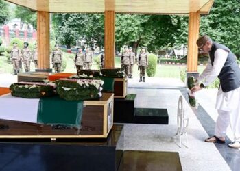CM Omar pays tributes to army soldiers