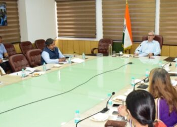 CM Omar reviews essential services, supplies for summer season in Jammu divn