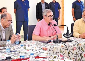 CM Omar reviews preparations for Eid-e-Milad-un-Nabi (SAW), Directs hassle-free facilities for devotees