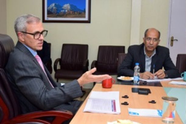 CM Omar reviews functioning of Housing & Urban Dev initiatives