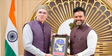CM Omar takes up Srinagar Airport closure issue with Defence, Civil Aviation Ministers in New Delhi