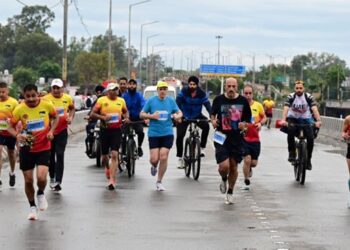 CM Omar flags off first-ever Jammu Marathon, urges people to maintain a healthy lifestyle