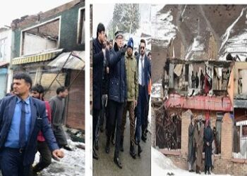 CM Omar visits Sonamarg, assesses fire damage Expresses solidarity with affected shopkeepers, sanctions assistance under CMRF