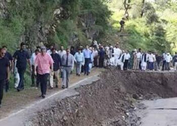CM Omar visits Udhampur to oversee restoration of NH-44 at Thard, directs officials to expedite work on the highway