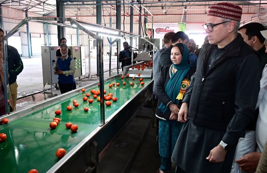 CM Omar inaugurates ₹4.30 Cr fruit, vegetable processing centre in Anantnag