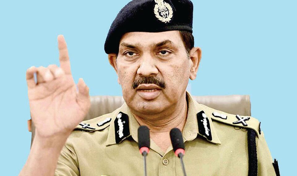 Atmosphere conducive for anyone to visit Kashmir: CRPF DG