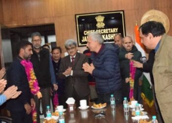 CS accords farewell to Syed Shafi, hails his 37 years of dedicated service