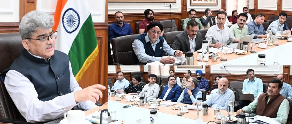 CS sets the ball rolling for identification of AAY beneficiaries for 200 units free electricity