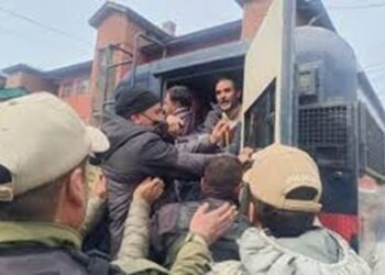 Casual labourers protest in Srinagar for job security, salaries