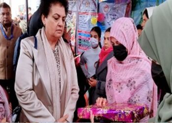 Chairperson NCW visits Kupwara, Interacts with specially-abled persons, women beneficiaries at Sakhi-OSC