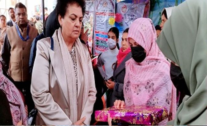 Chairperson NCW visits Kupwara, Interacts with specially-abled persons, women beneficiaries at Sakhi-OSC
