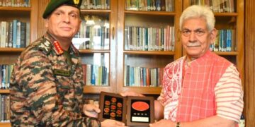 Chief of Army Staff calls on LG Sinha