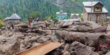 Cloudburst Triggers Flash Flood in Nala Overa, Pahalgam, Power Supply Suspended in Four Areas as Precaution