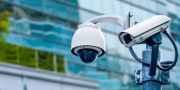 Baramulla Mandates CCTV Installation at Commercial Establishments, Telecom Towers