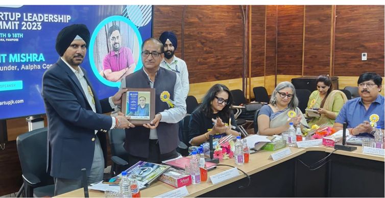 Commr Secy I&C inaugurates JKEDI’s Startup Leadership Summit