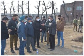 Comr SMC visits Shivpora to review Cycle Track , Tengpora to review status of upcoming Abattoir