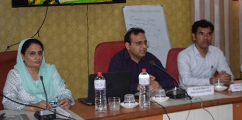 Comr Secy Revy holds interactive session with JKAS trainees at IMPARD Srinagar