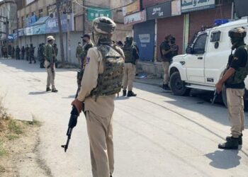 Cop injured in Srinagar attack succumbs