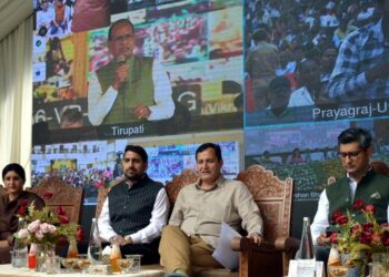 Field Functionaries are Pillars of Rural Dev, Govt Schemes Succeed through their Commitment: Javid Dar
