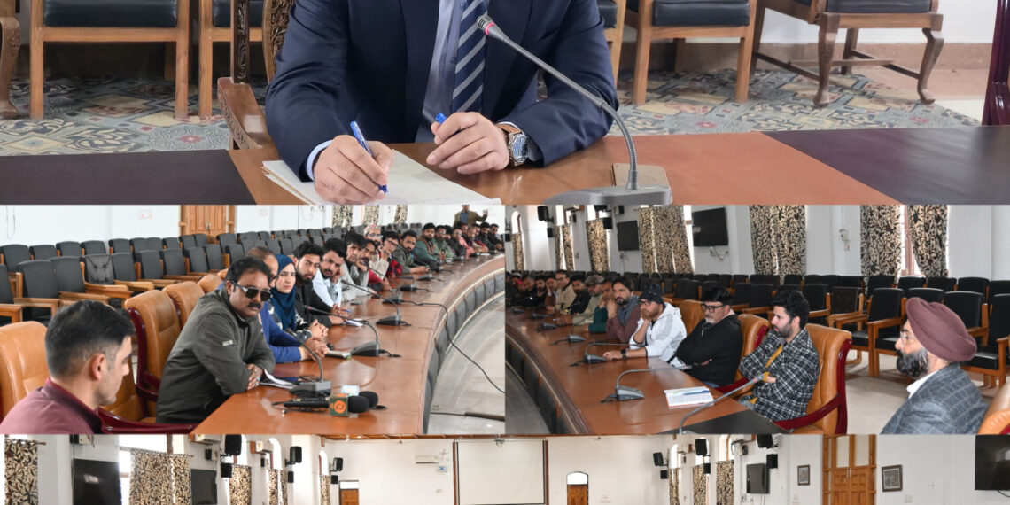 *DC Anantnag holds interactive meet with Media Fraternity*