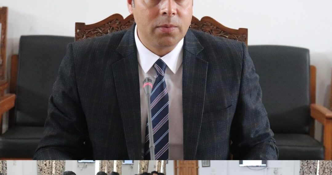 DC Anantnag reviews availability of Fuel, LPG in district