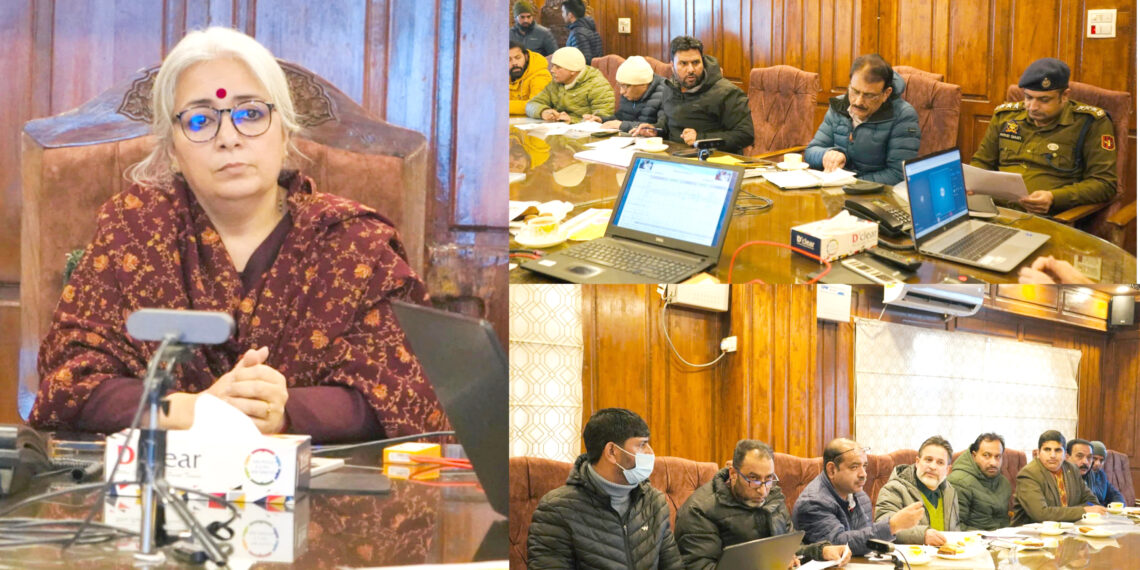 DC B’pora reviews readiness for upcoming immunization drive