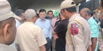 DC, DIG visit GMC Udhampur, review medical care of injured Amarnath Yatra pilgrims