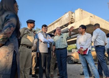 DC Jammu inspects major traffic chokepoints