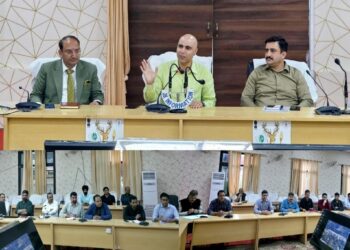 DC Kishtwar chairs introductory meeting of DVOs with SSP ACB DKR