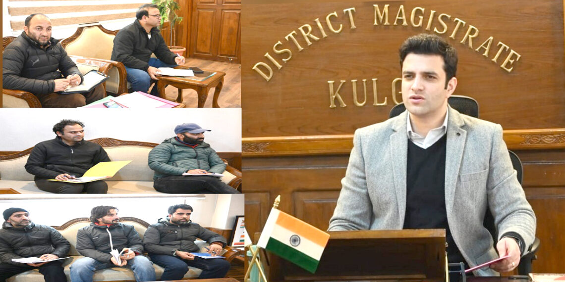 DC Kulgam chairs meeting on PM-SYM Implementation, Directs enhanced mobilisation & time-bound saturation