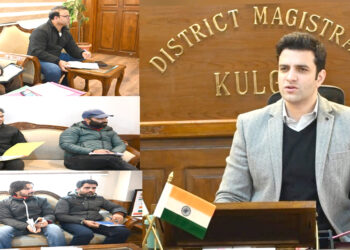 DC Kulgam chairs meeting on PM-SYM Implementation, Directs enhanced mobilisation & time-bound saturation