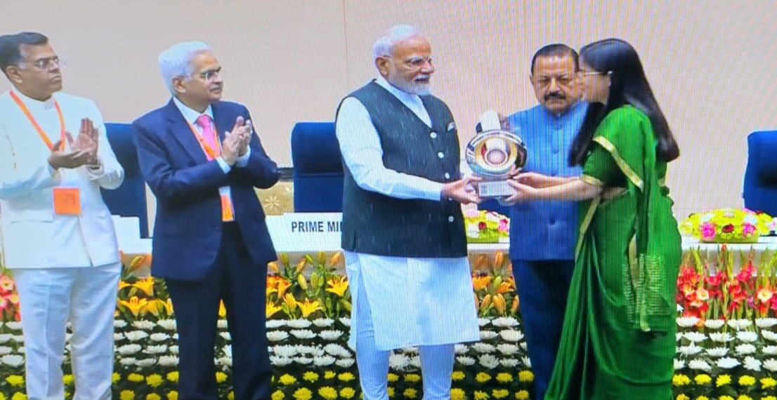 DC Kupwara, Ayushi Sudan conferred with PM’s Award for Excellence in Public Admin