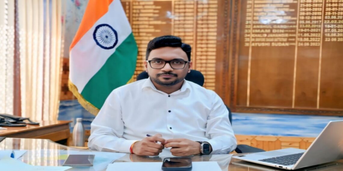 DC reviews developmental works, beautification of Kupwara town