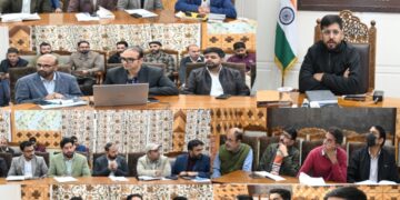 DC Kupwara reviews revenue matters, stresses timely service delivery