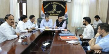 District Mentor, DC Ramban jointly review progress on digitization, upgradation of revenue records in district